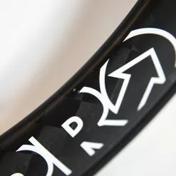 PRO TeXtreme 3-Spoke Tubular Front Wheel - Rim Brake 17 PRO TeXtreme 3-Spoke Tubular Front Wheel - Rim Brake -TT cykler Salgsbutik 8T1A0045