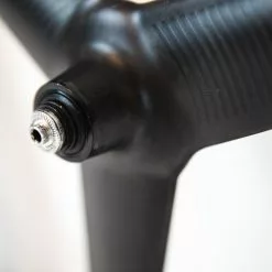 PRO TeXtreme 3-Spoke Tubular Front Wheel - Rim Brake 18 PRO TeXtreme 3-Spoke Tubular Front Wheel - Rim Brake -TT cykler Salgsbutik 8T1A0116