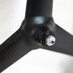 PRO TeXtreme 3-Spoke Tubular Front Wheel - Rim Brake 17 PRO TeXtreme 3-Spoke Tubular Front Wheel - Rim Brake -TT cykler Salgsbutik 8T1A0123