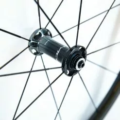 Shimano Dura-Ace C40 R9100 Tubular Wheelset - Rim Brake 21 Shimano Dura-Ace C40 R9100 Tubular Wheelset - Rim Brake -TT cykler Salgsbutik 8T1A0321