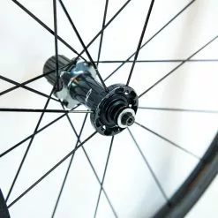 Shimano Dura-Ace C40 R9100 Tubular Wheelset - Rim Brake 21 Shimano Dura-Ace C40 R9100 Tubular Wheelset - Rim Brake -TT cykler Salgsbutik 8T1A0373