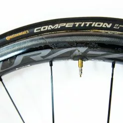 Shimano Dura-Ace C40 R9100 Tubular Wheelset - Rim Brake 32 Shimano Dura-Ace C40 R9100 Tubular Wheelset - Rim Brake -TT cykler Salgsbutik 8T1A0383