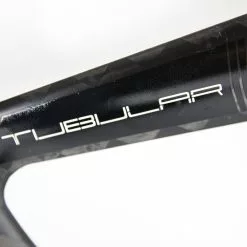 PRO TeXtreme 3-Spoke Tubular Front Wheel - Rim Brake 33 PRO TeXtreme 3-Spoke Tubular Front Wheel - Rim Brake -TT cykler Salgsbutik 8T1A9754