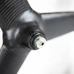 PRO TeXtreme 3-Spoke Tubular Front Wheel - Rim Brake 21 PRO TeXtreme 3-Spoke Tubular Front Wheel - Rim Brake -TT cykler Salgsbutik 8T1A9799