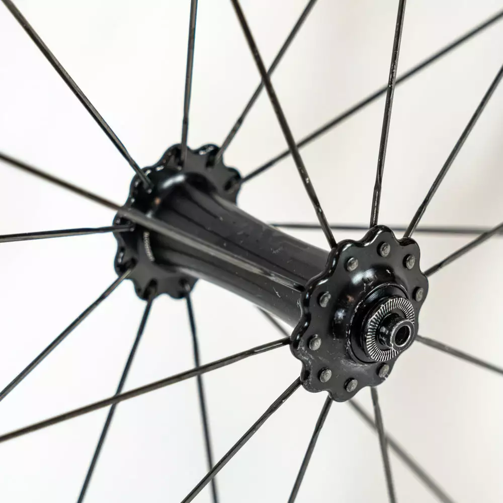 ENVE SES 5.6 AR Rear + ENVE SES 4.5 AR Front - Tubular - Wheelset - Carbon 8 ENVE SES 5.6 AR Rear + ENVE SES 4.5 AR Front - Tubular - Wheelset - Carbon - Billede 6