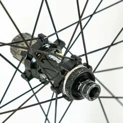 HUNT 55 Team Issue - Disc Rear Wheel - Tubular - Carbon #2 23 HUNT 55 Team Issue - Disc Rear Wheel - Tubular - Carbon #2 -TT cykler Salgsbutik DSC03470 0afb62cd 953d 45af ac5e 4fcd32741db7