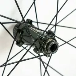 HUNT 55 Team Issue - Disc Wheelset - Tubular - Carbon -TT cykler Salgsbutik DSC03559 65626d9d 8248 4be8 a25b ef8775ce259b
