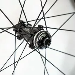 HUNT 60 Aero - Disc Wheelset - Carbon - Tubeless -TT cykler Salgsbutik DSC04109 45ffd583 d766 4369 b1b3 efa4facc01ea